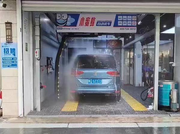 上海Double C 沈總選購車客林無接觸洗車機(jī)